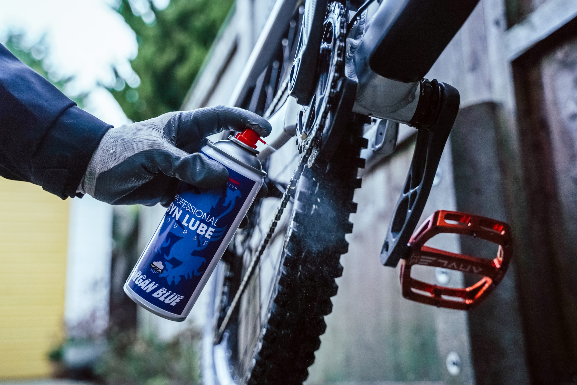 How to clean your mountain bike - Morgan Blue Syn Lube