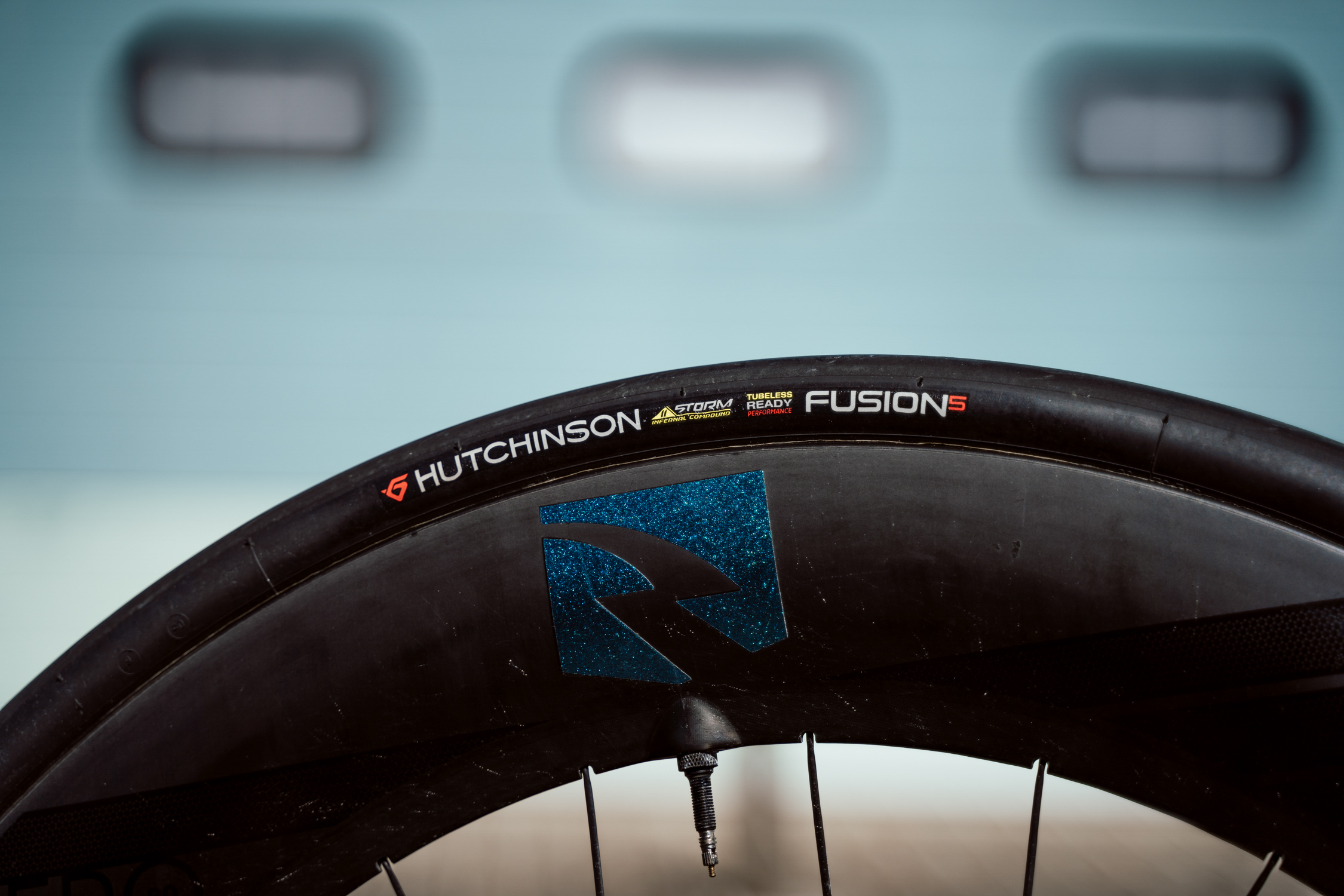 Keith Murray takes on Kona - Hutchinson Tyres