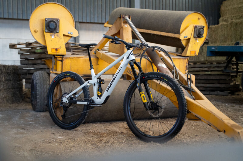 New FSA Gradient 2025 Components on Transition Sentinel V3 Mountain Bike