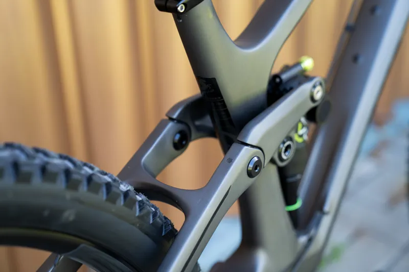 Transition Sentinel Carbon 2023 Large GX Black Powder Ex-Display-11