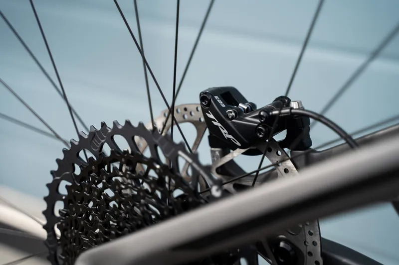 Transition Sentinel Carbon 2023 Large GX Black Powder Ex-Display-10