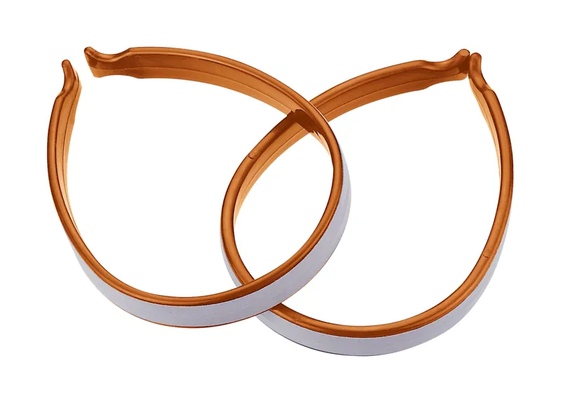 IceToolz 21C2 Plastic Trouser Clip With Scotchlite Strip