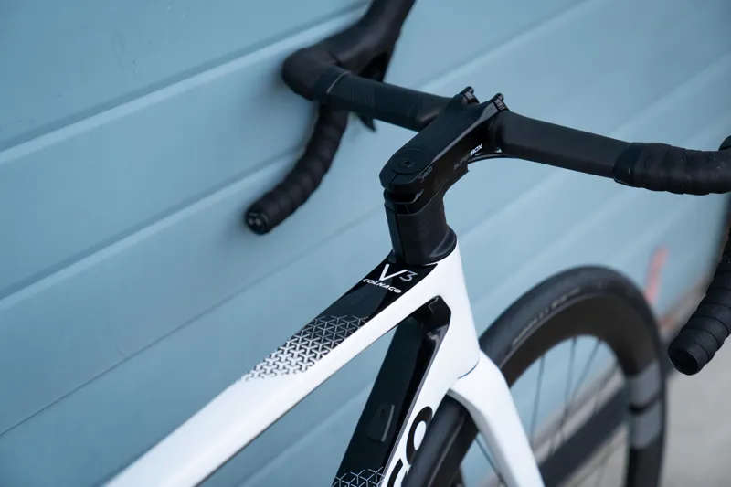 Colnago V3 Carbon Road Bike White/Black Classified Powershift Ex-Demo Size 50s-6