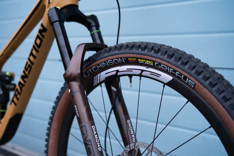 Transition Sentinel Carbon 2021 Medium Loam Gold Ex-Staff Bike-4