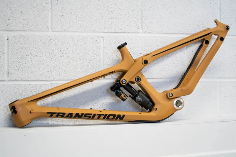 Transition Sentinel Carbon MTB Frame Loam Gold Medium