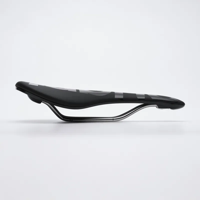 Fabric Scoop Elite Flat Road Bike Saddle with CroMo Rails Black FSD-11-3