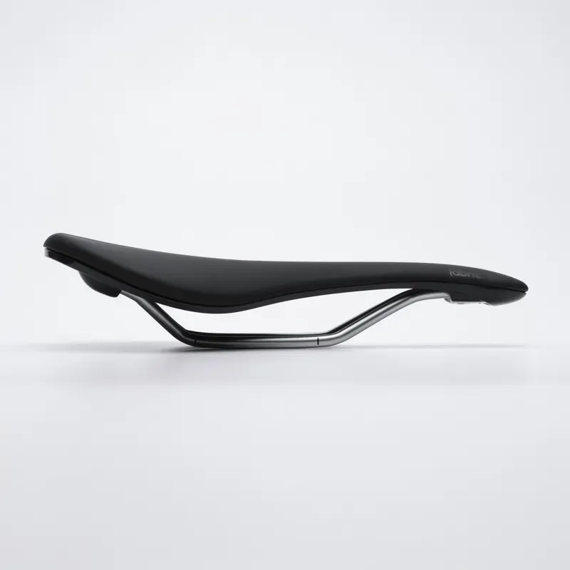 Fabric Scoop Elite Flat Road Bike Saddle with Ti Rails Black FSD-11-3