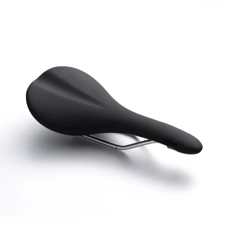 Fabric Scoop Elite Flat Road Bike Saddle with Ti Rails Black FSD-11
