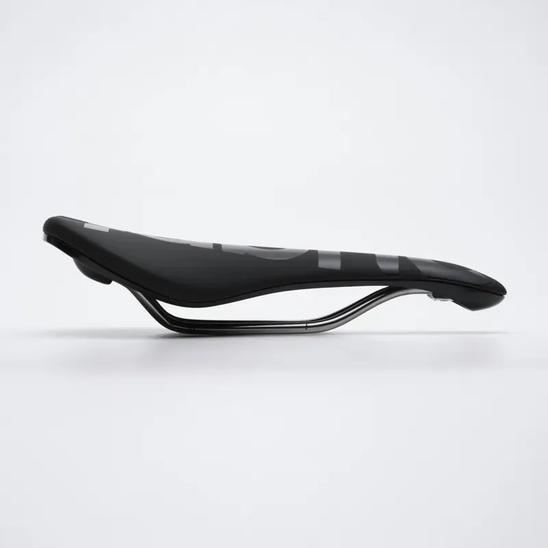 Fabric Scoop Sport Shallow Road Bike Saddle with Ti Rails Black FSD-12-4