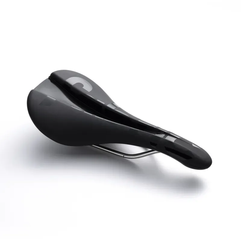 Fabric Line Race Shallow Road Bike Saddle with Ti Rails Black FSD-21 