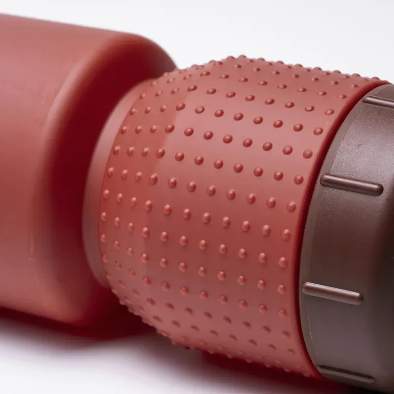 Fabric Gripper Cycling Water Bottle V2 Crimson 750 ml-1