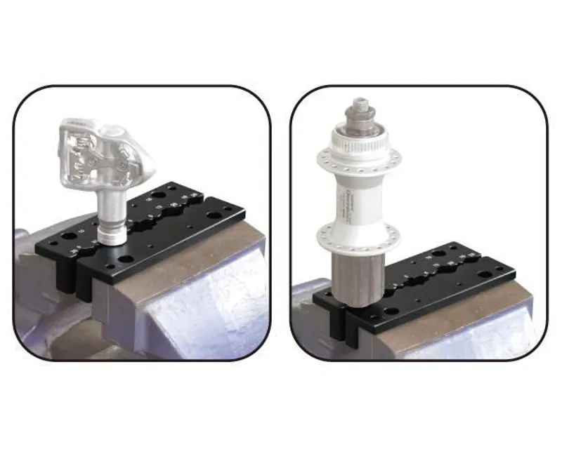 IceToolz E122 Axle Vise-1