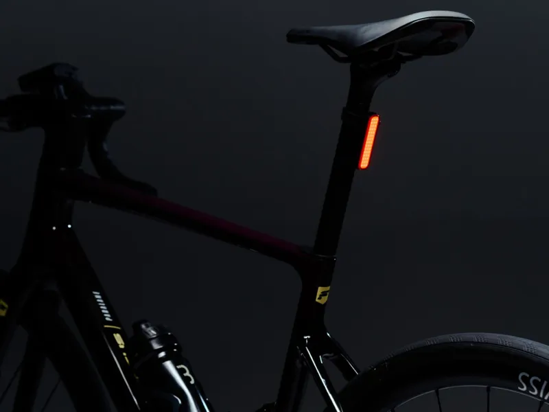 BBB Signal 80 Rear USB LED Cycle Light BLS-255-11