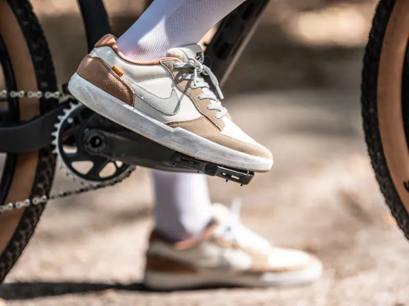 BBB Decoder MTB Flat Pedals Black BPD-37-5