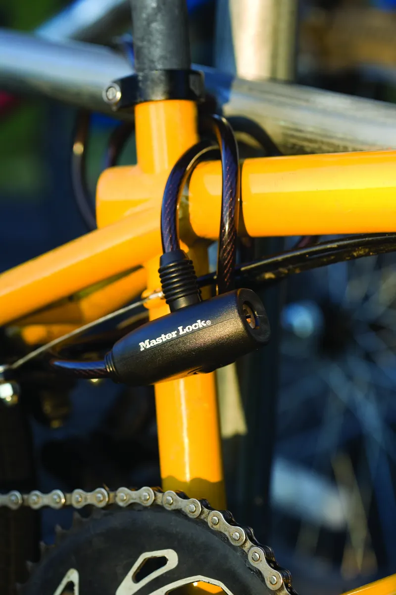 Master Lock Cable Key Lock 8mm X 1.8m 8126 Black-2