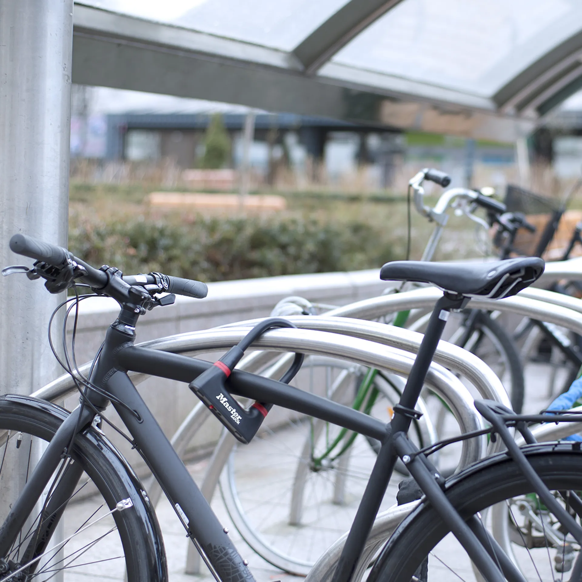 Master Lock Sold Secure Diamond D-Lock X 16cm 8278EURDPRO Black