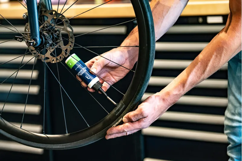 BBB BioSeal Latex Tubeless Tyre Sealant 80ml BTI-180-3