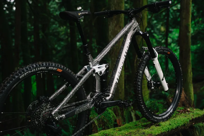 Transition Bottlerocket Alloy MTB Frame 180mm Travel Snowstorm Grey-1