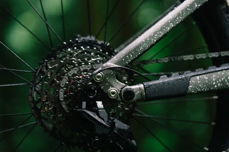 Transition Bottlerocket Alloy MTB Dual Crown Complete Bike Disco Flamingo-7