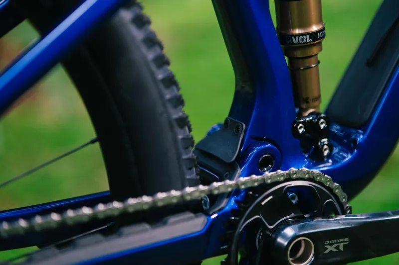 Transition Spur Carbon MTB Complete Bike Eagle 70 Nightshade-2