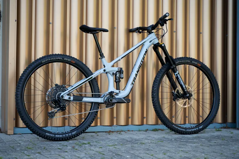 Transition Spire Alloy Medium NX Hint Of Blue Ex-Demo-1