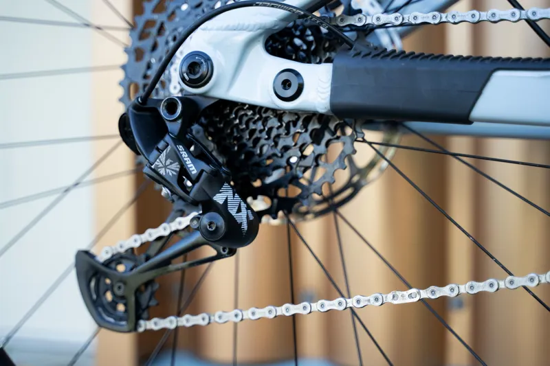 Transition Spire Alloy Medium NX Hint Of Blue Ex-Demo-8