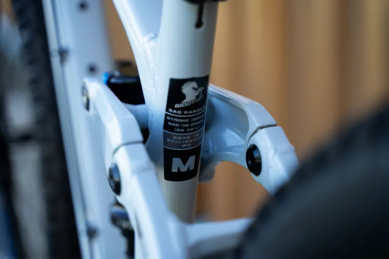 Transition Spire Alloy Medium NX Hint Of Blue Ex-Demo-12