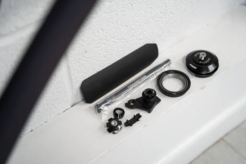 Transition Spire 170mm Enduro Carbon MTB Frame Huckleberry Large - New Damaged Stock Headtube-5