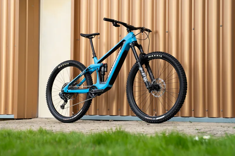 Transition Relay Carbon MTB Ebike Complete 29 Wheel Bike SRAM GX AXS TR Blue Ex-Demo