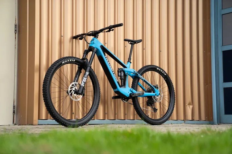 Transition Relay Carbon MTB Ebike Complete 29 Wheel Bike SRAM GX AXS TR Blue Ex-Demo-4