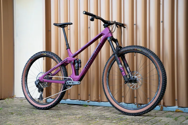 Transition Smuggler Carbon MTB Complete Bike GX AXS Orchid-EX-DEMO - Large