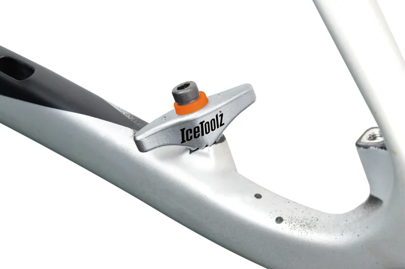 IceToolz E272 Shuriken Cycle Disc Mount Facing Tool-1