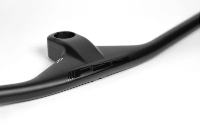 FSA NS SIC Integrated Carbon MTB Handlebar and Stem 760mm-5