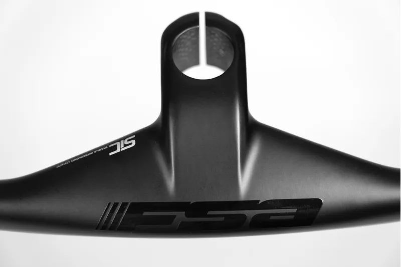 FSA NS SIC Integrated Carbon MTB Handlebar and Stem 760mm-6