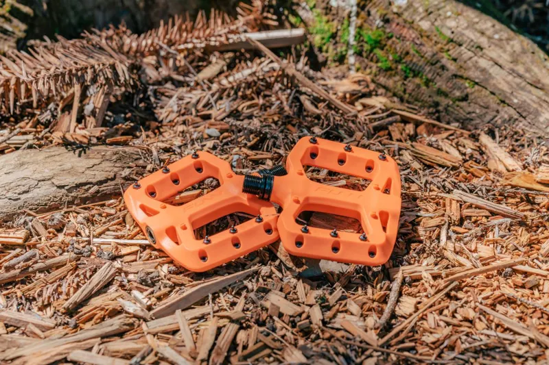 Funn Taipan S MTB Flat Platform Pedals for Smaller Feet Orange-2