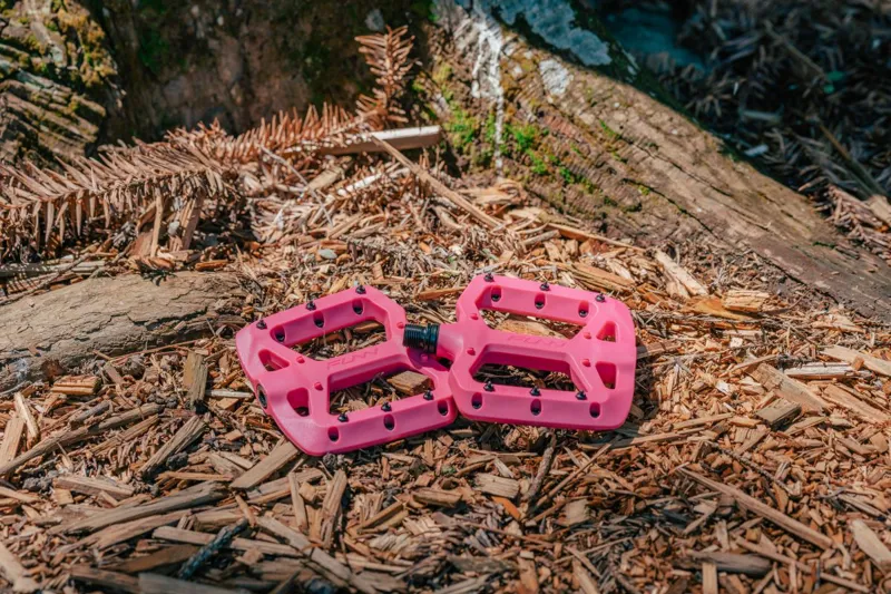 Funn Taipan MTB Enduro Trail XC Flat Pedals GRP Pink-2