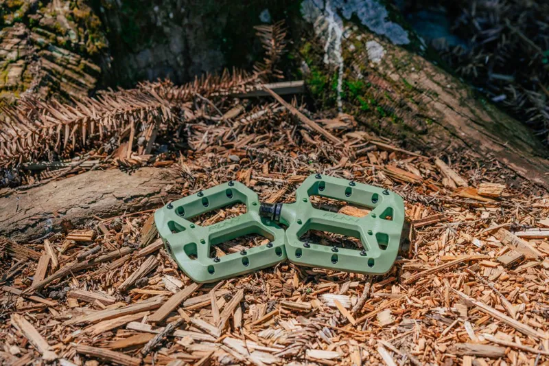 Funn Taipan MTB Enduro Trail XC Flat Pedals GRP Olive Green-2