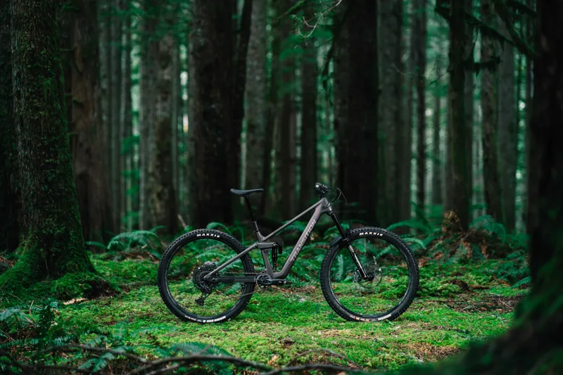 Transition Sentinel V3 Carbon MTB Complete Bike XT Di2 Graphite Grey-3