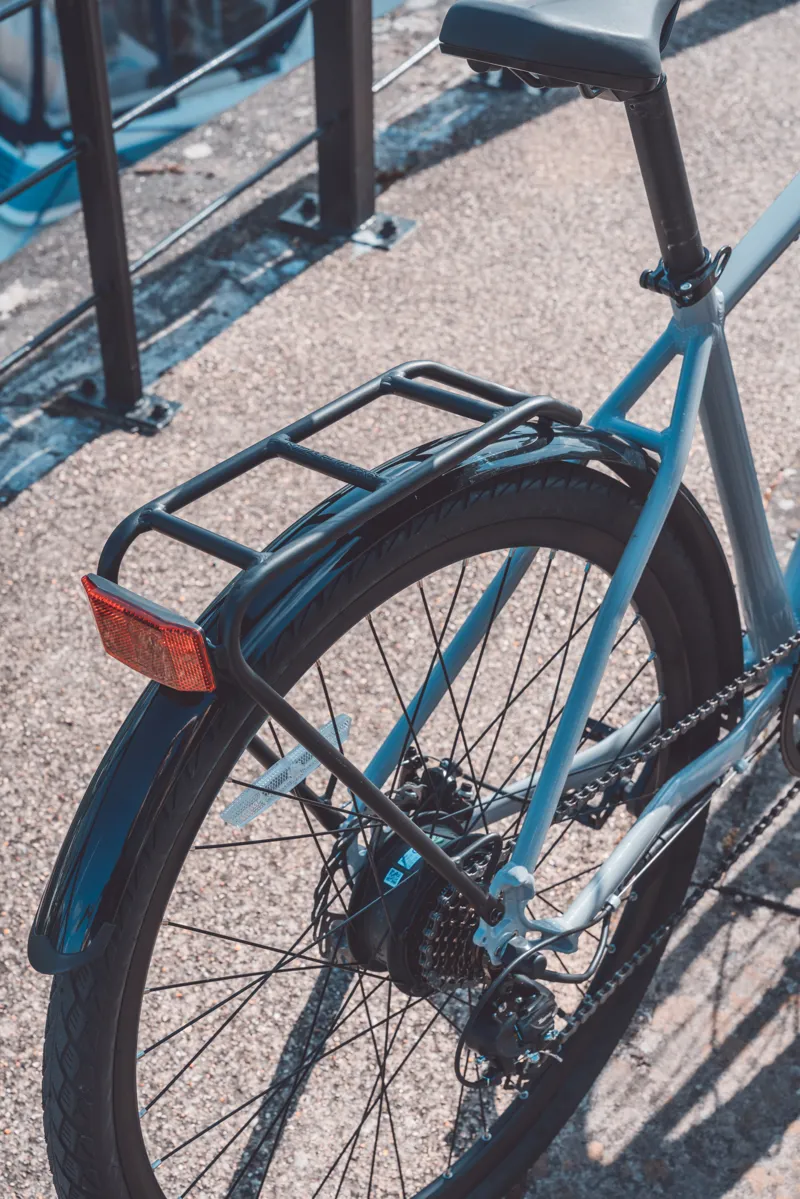 Reid Pulse SO 7 Speed 700C Commuter Ebike in Cool Grey-7