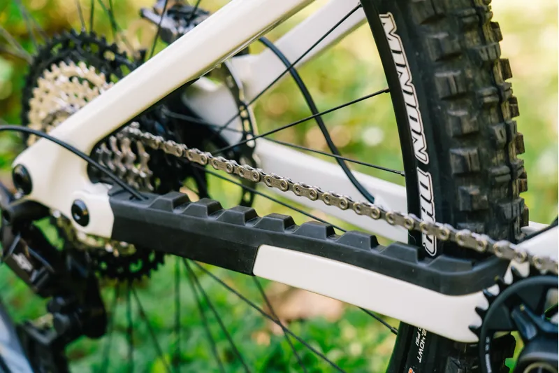 Transition Sentinel V3 Carbon MTB Complete Bike XT Glacier White-6