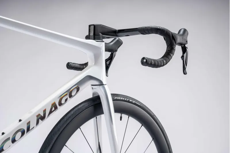 Colnago V4 Disc 2025 Complete Caron Road Bike Vision SC45 Wheels Ultegra Di2 12s VDWH-3