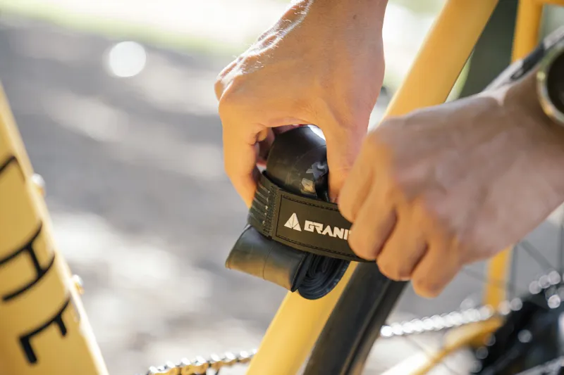 Granite Portaledge Light Weight Bottle Cage Frame Strap Storage System Black-8