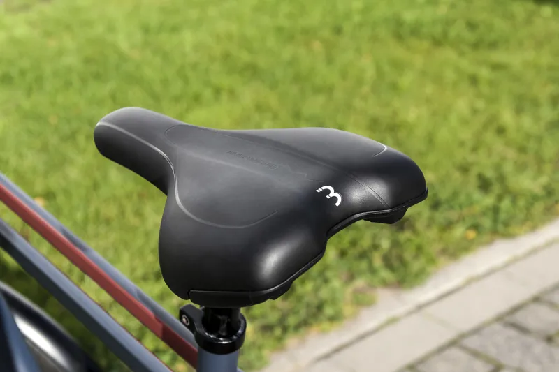 BBB Meander Active Unisex Urban/E-Bike Saddle 170mm Black BSD-91-4