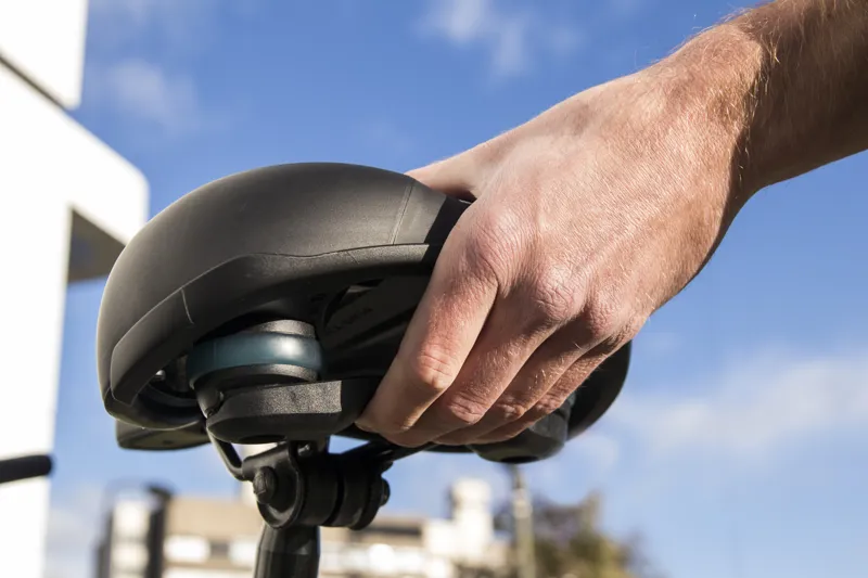 BBB Meander Upright Unisex Urban/E-Bike Saddle 225mm Black BSD-94-8