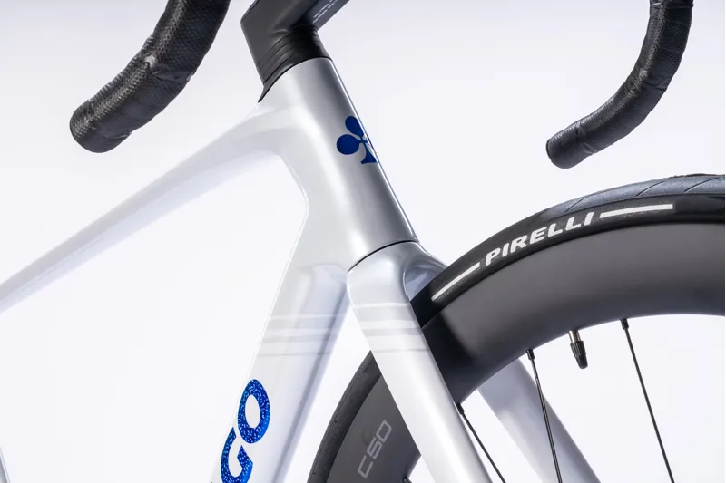 Colnago V5rs Disc 2025 Complete Carbon Road Bike with Ultegra 12 Speed Di2 VRWB-6