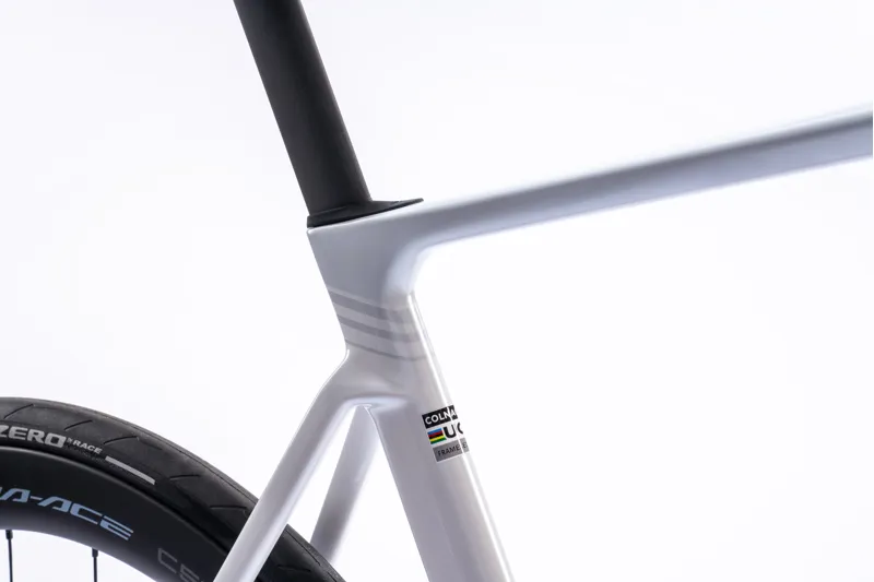 Colnago V5rs Disc 2025 Complete Carbon Road Bike with Ultegra 12 Speed Di2 VRWB-9