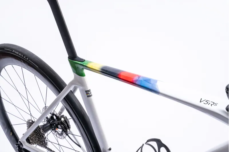 Colnago V5rs Disc 2025 Complete Carbon Road Bike with Ultegra 12 Speed Di2 VRWC-12