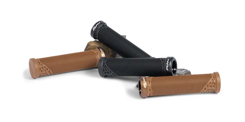 Funn Hilt Junior Lock On MTB Handlebar Grip Blue-2