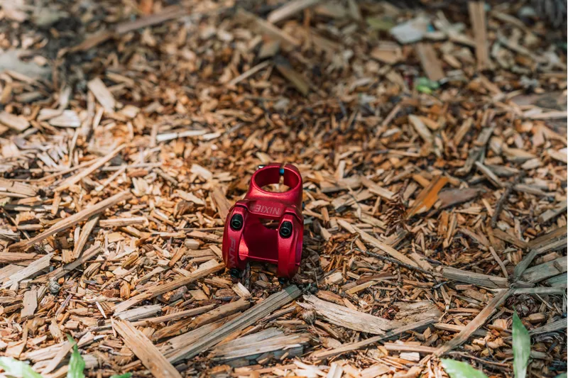 Funn Nixie Alloy MTB Stem 31.8mm 40/50mm 0 deg 1.1/8 Red-2