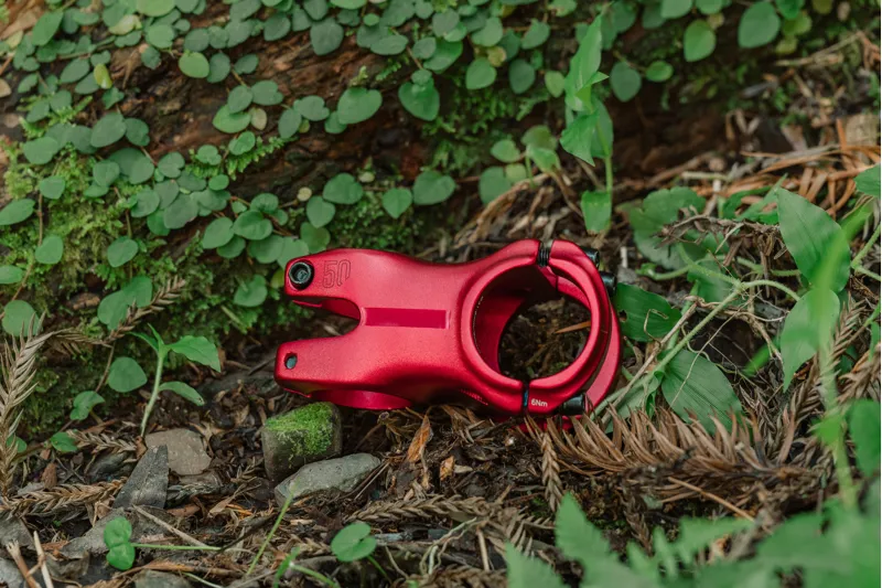 Funn Nixie Alloy MTB Stem 31.8mm 40/50mm 0 deg 1.1/8 Red-4